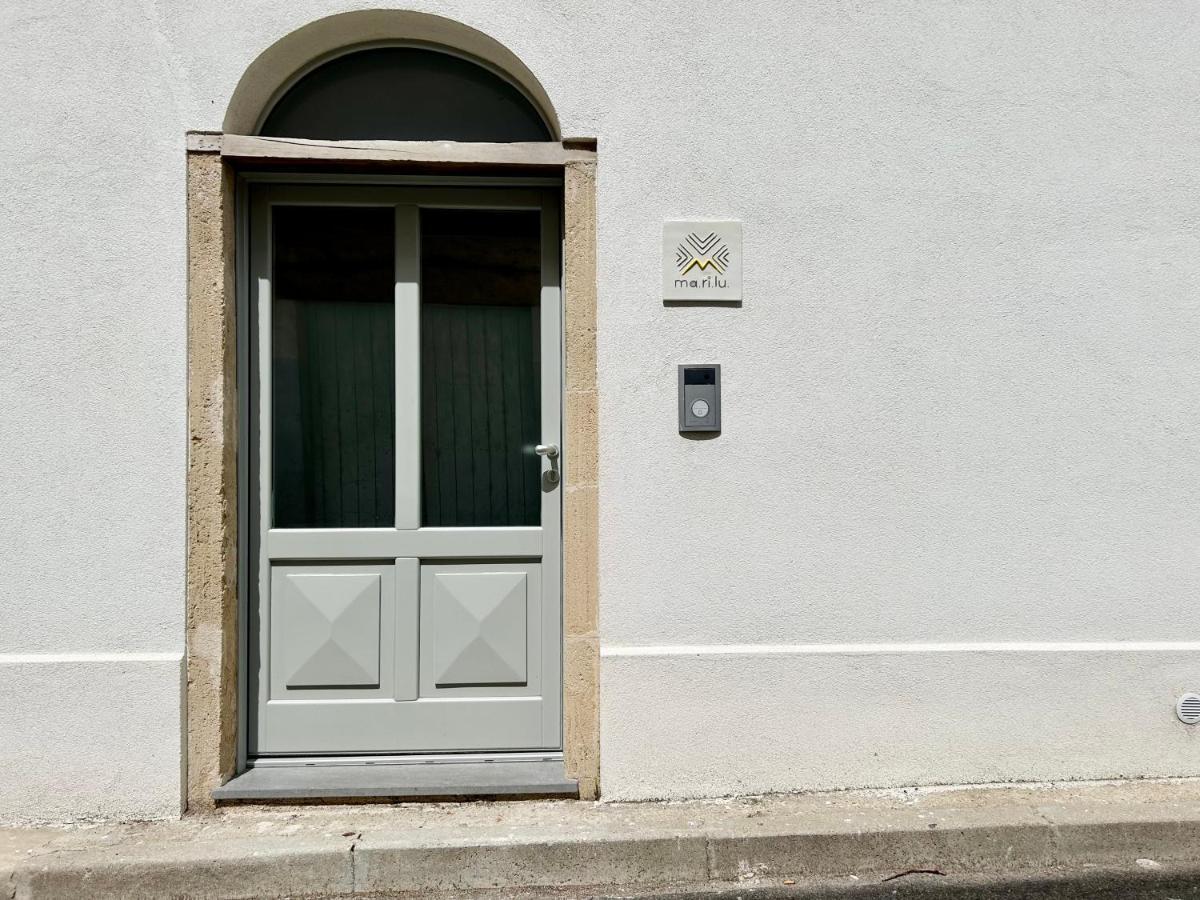 Palazzo Ma.Ri.Lu. Hotel Càbras Exterior photo
